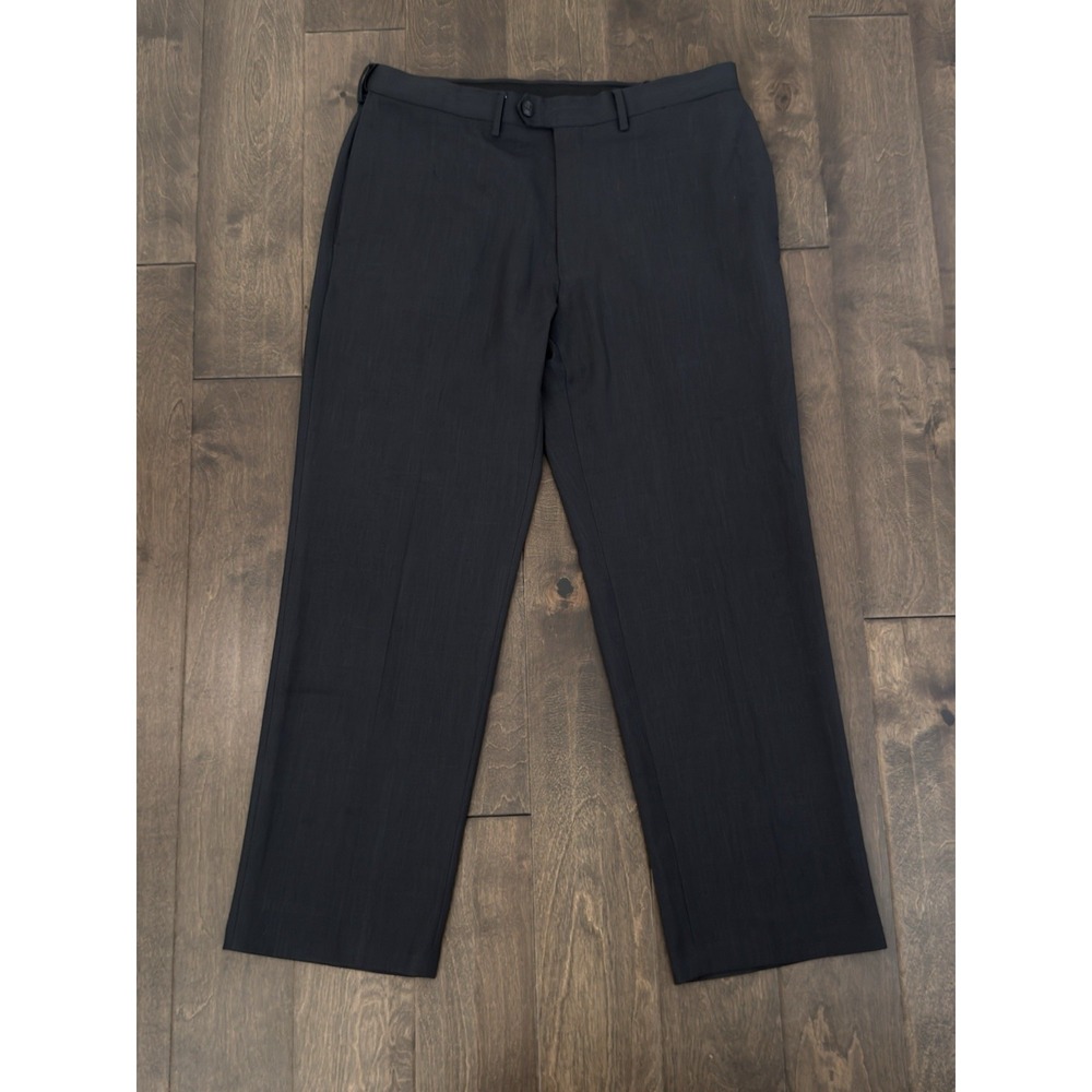 Haggar Classic Mens Flat Front Dress Pants 36X30 Dark Grey Expandable Waist